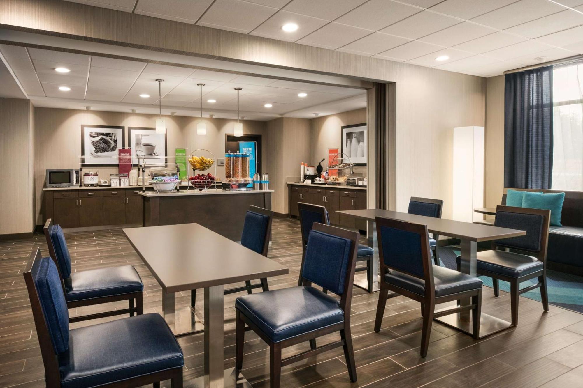 Hampton Inn Kernersville Bagian luar foto