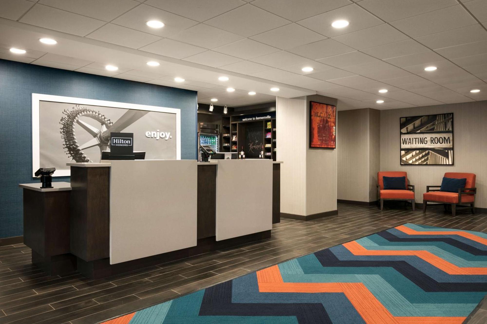Hampton Inn Kernersville Bagian luar foto