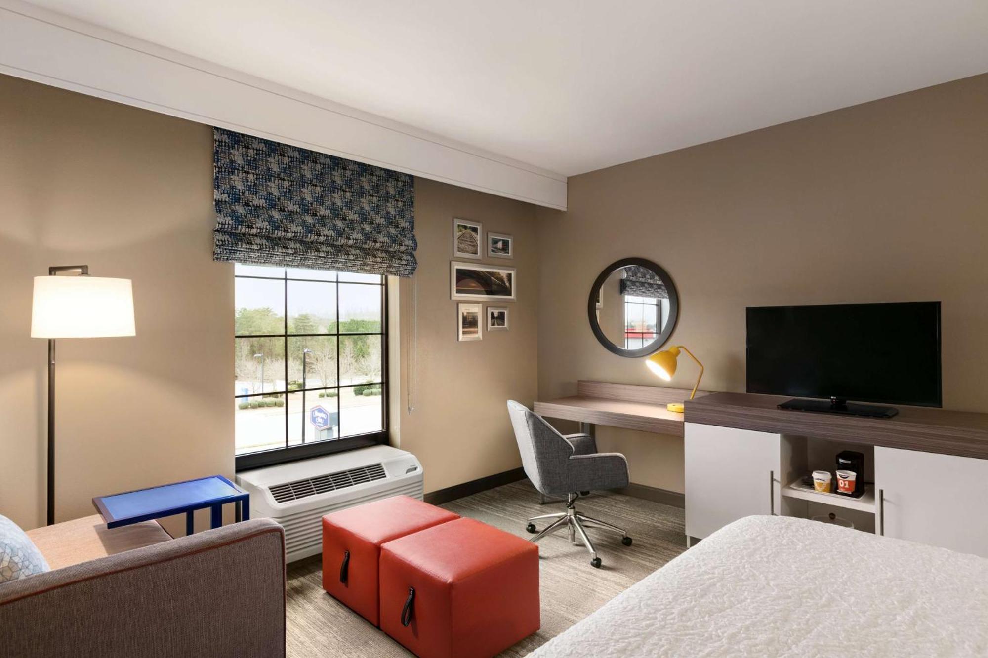 Hampton Inn Kernersville Bagian luar foto