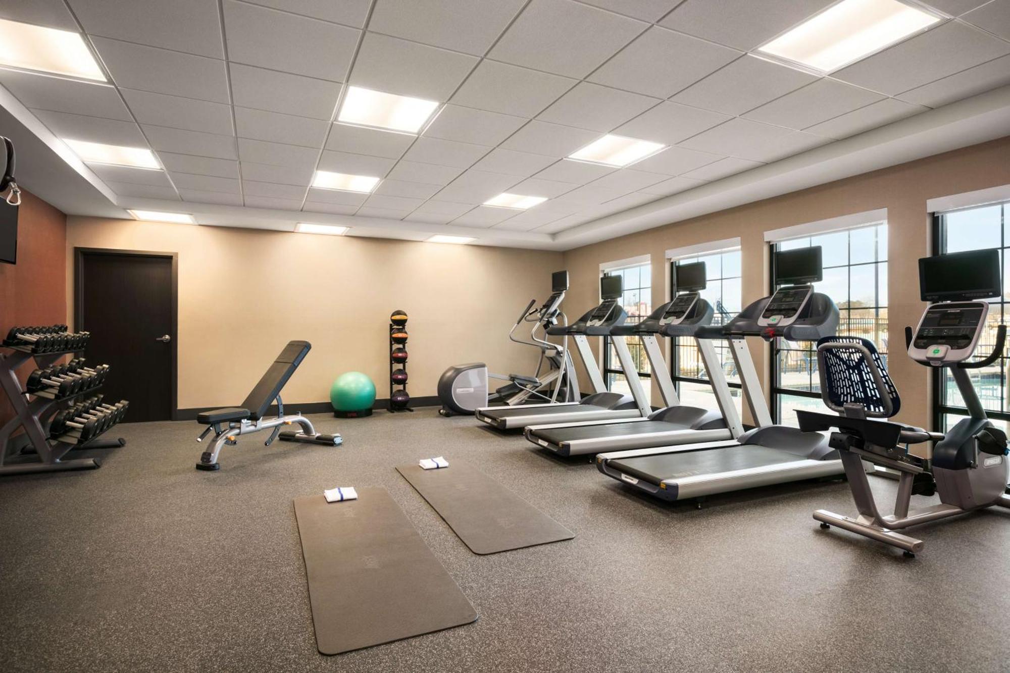 Hampton Inn Kernersville Bagian luar foto